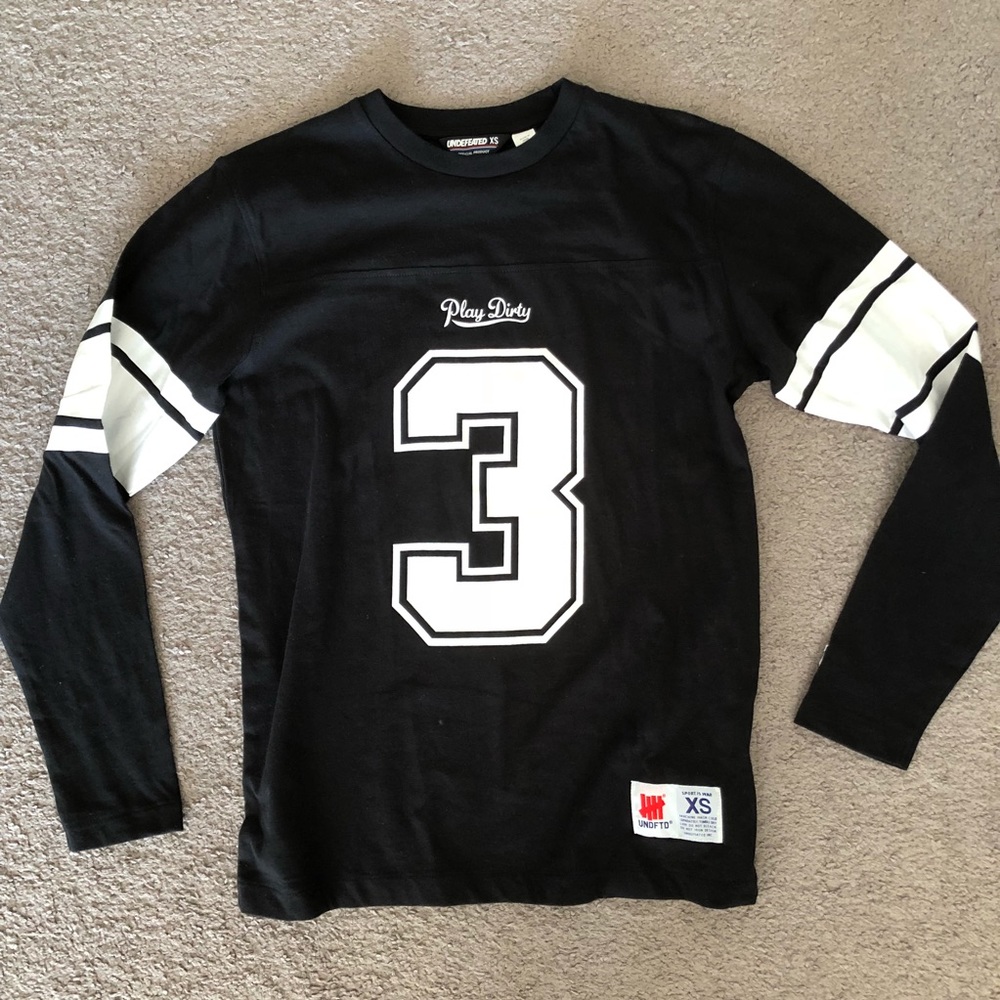 ⛔️SOLD⛔️Undefeated Long Sleeve Tee XS